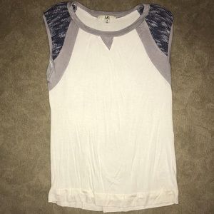 Shoulder detail white shirt, never worn